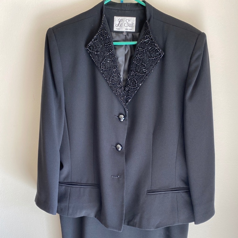 Le Suit Black 2 piece suit, color black
